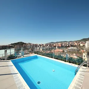 3* מלון Catalonia Park Gueell